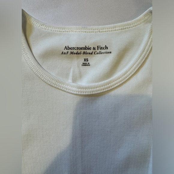 Abercrombie and Fitch High Neck Rib Cami - Picture 3 of 5